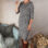 Kleid Ros mit Grafik-Print schwarz/taupe